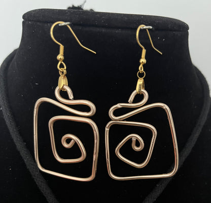 Goldtone Aluminum Necklace & Earrings