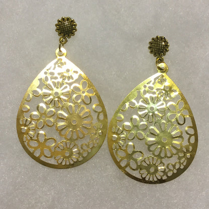Gold flower teardrop earrings