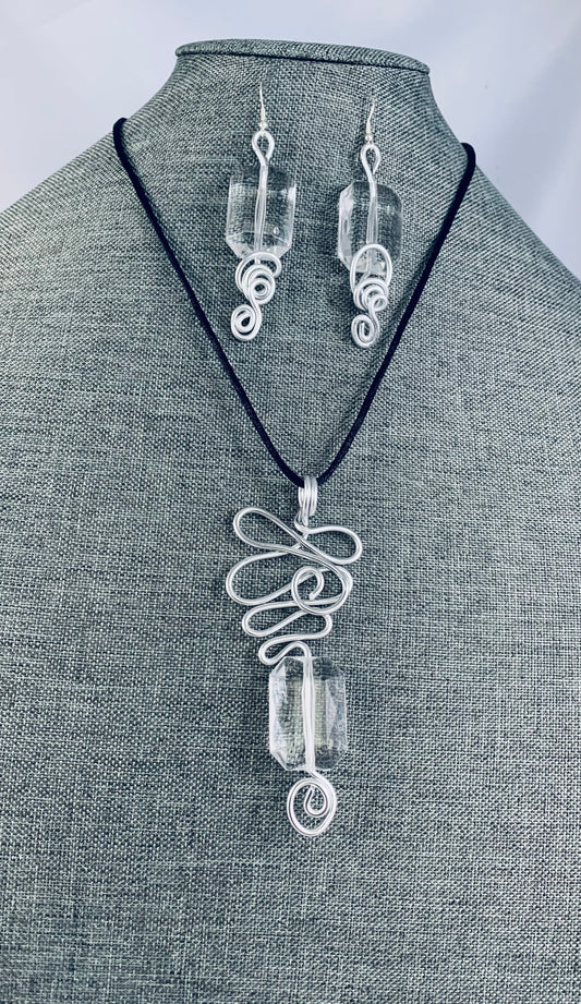 Wired Elegance necklace set
