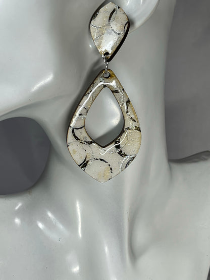 Black&White Drop Earrings