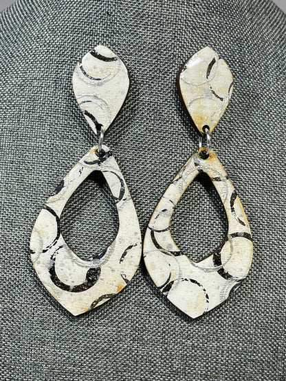 Black&White Drop Earrings
